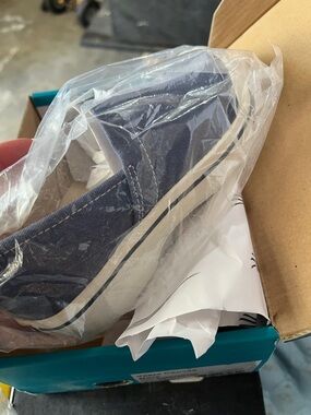 Classic kid’s Slip-On Canvas Shoe in Navy Blue